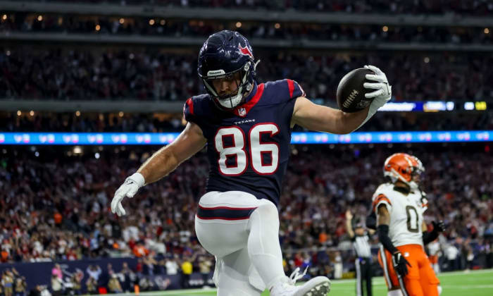 Houston Texans' tight end Dalton Schultz
